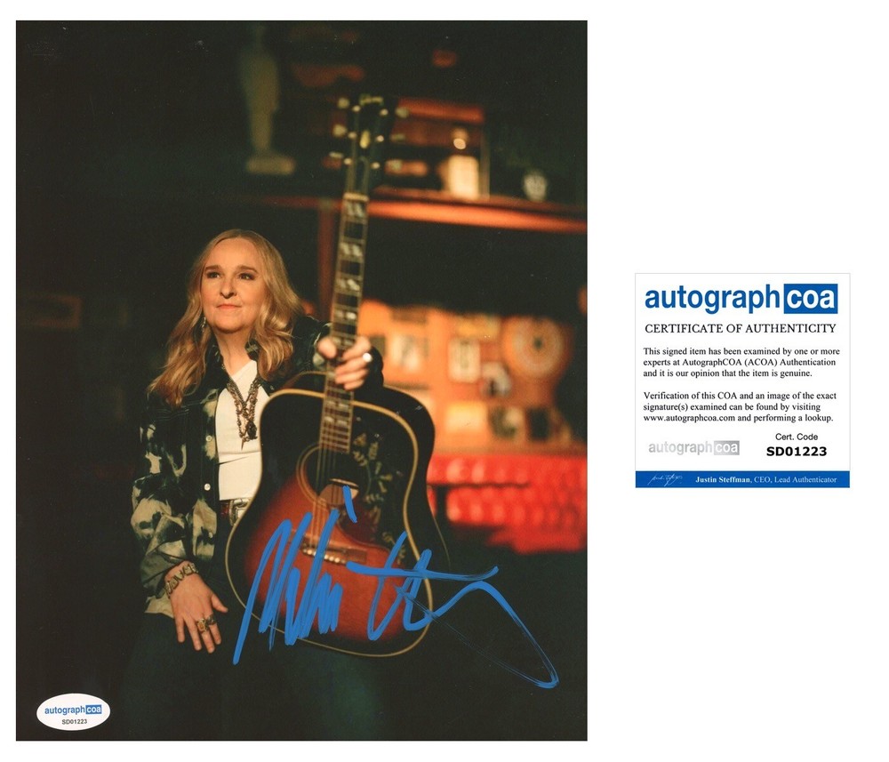 MELISSA ETHERIDGE SIGNED 8x10 PHOTO - ACOA COA