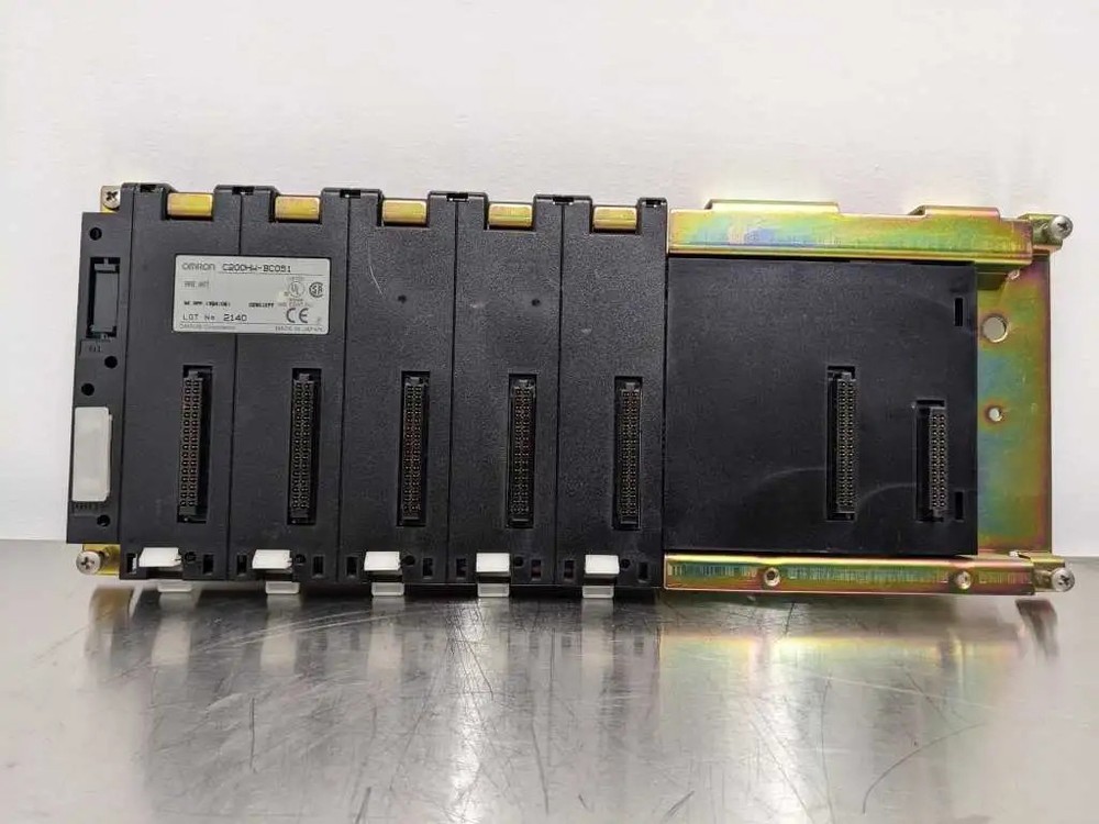 Omron C200HW-BC051 Base Unit