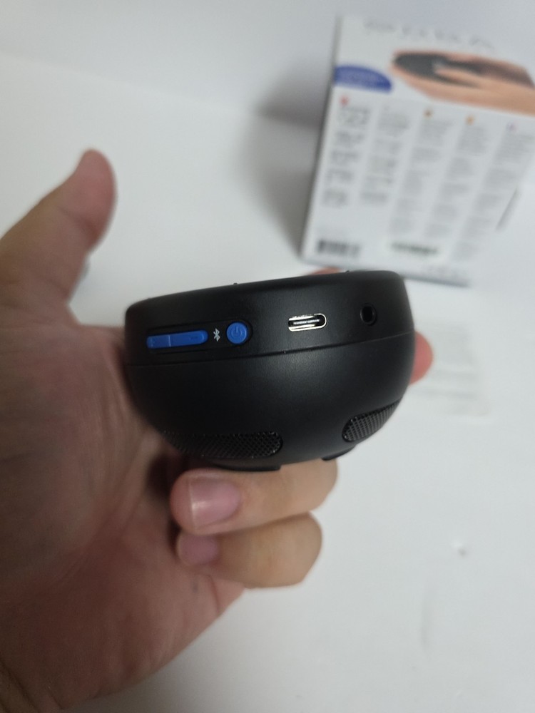 ORBA by Artiphon Midi Keyboard Controller with USB Cable