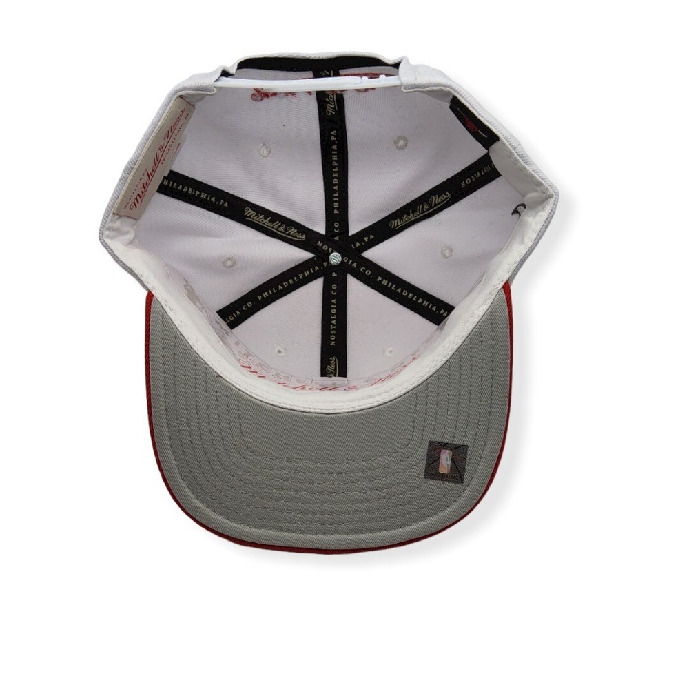 Mitchell & Ness Chicago Bulls Heritage Script Adjustable Snapback Hat Cap