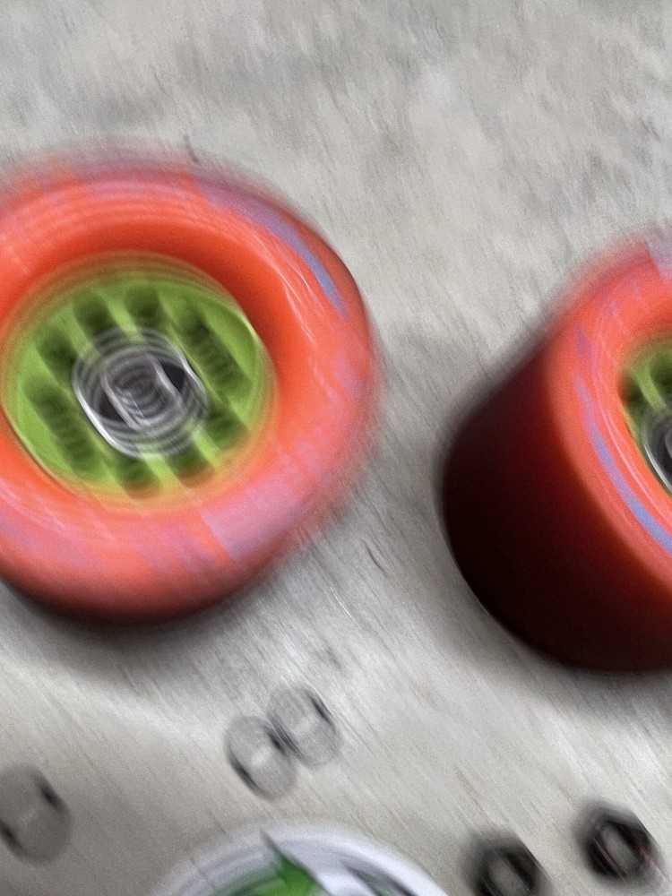Boosted Board V2 Orangatang Wheels