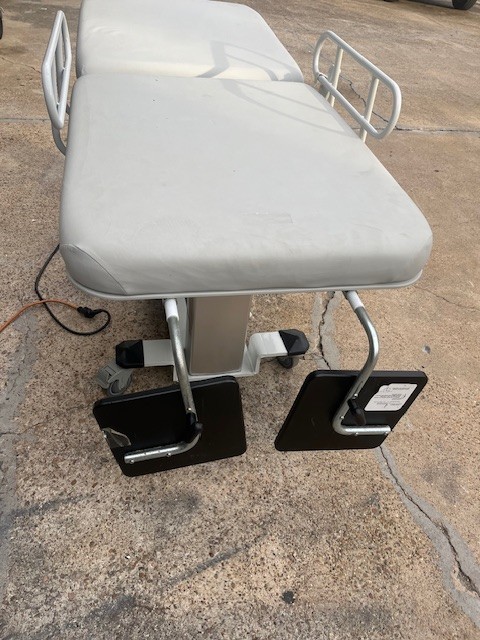 Oakworks Power Examination Table