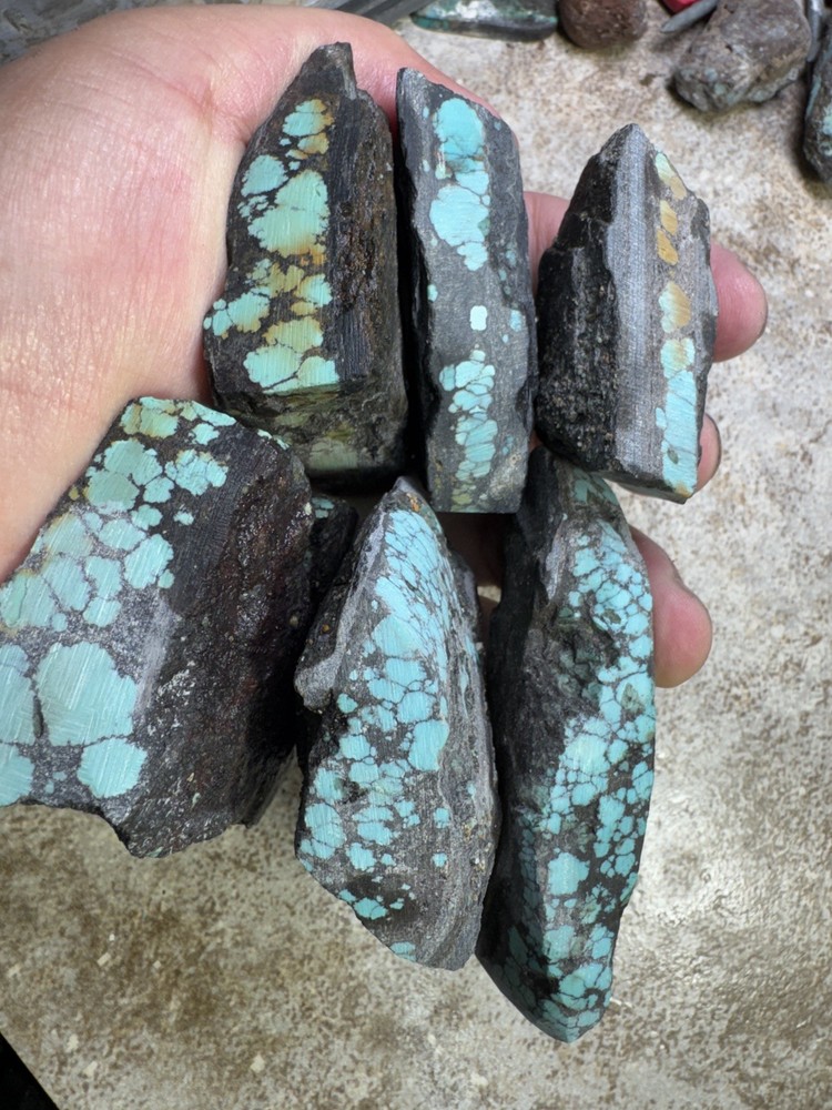 Stabilized hubei turquoise rough nice color and pattern
