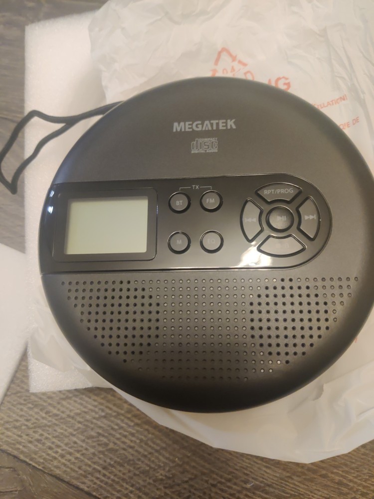 MEGATEK CP27BR Portable CD Player with Bluetooth, Black