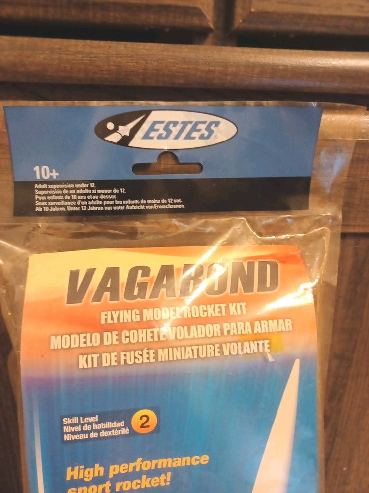 ESTES Vagabond Flying Model Rocket Kit - OOP - 3217