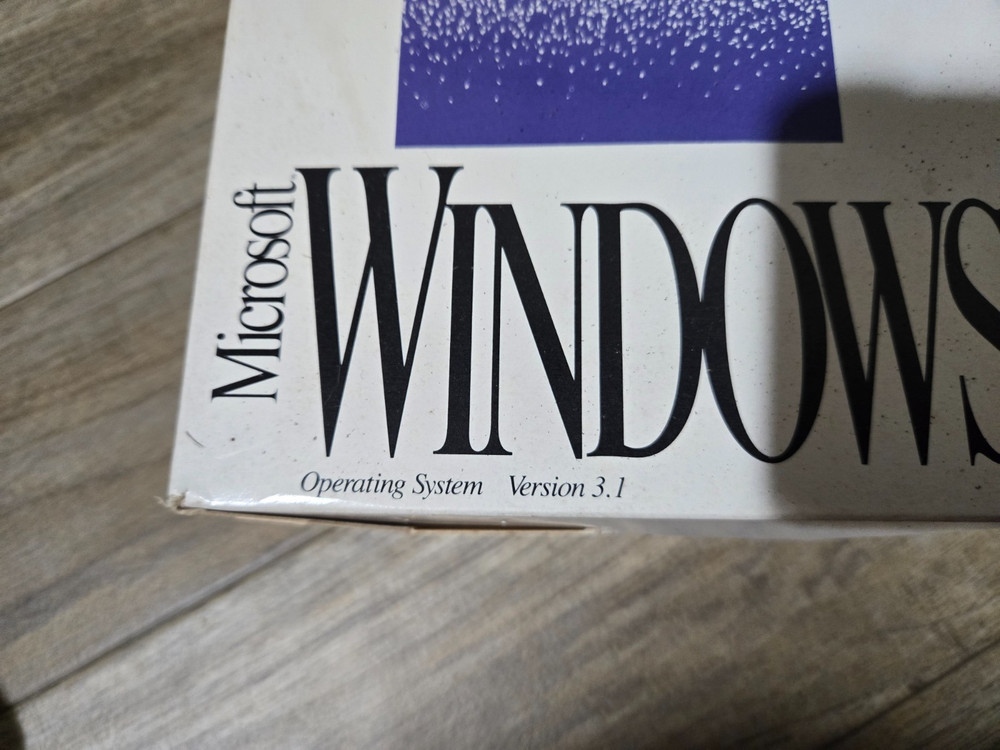 Microsoft Windows Version 3.1 1992 Spring Release 5.25" Disks Big Box Manual