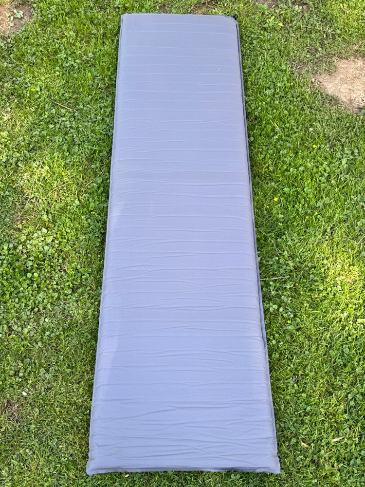 REI Trekker 1.75 Regular Self Inflating Sleeping Pad Gray 72x20x1.75 Rectangular