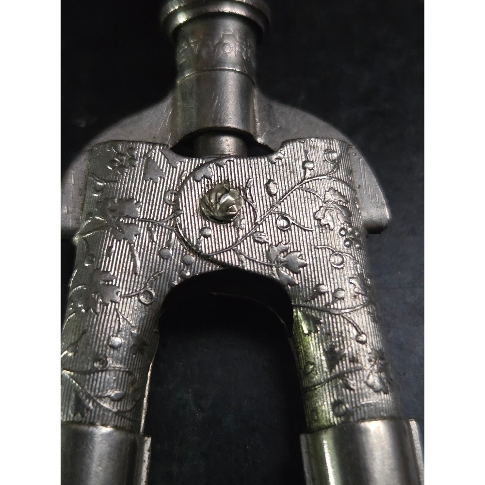 Antique Eagle Pencil Co Drafting Compass Divider Floral Engraved 5”