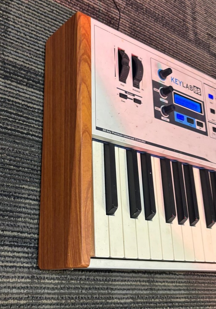 Arturia Keylab 88 Midi Controller