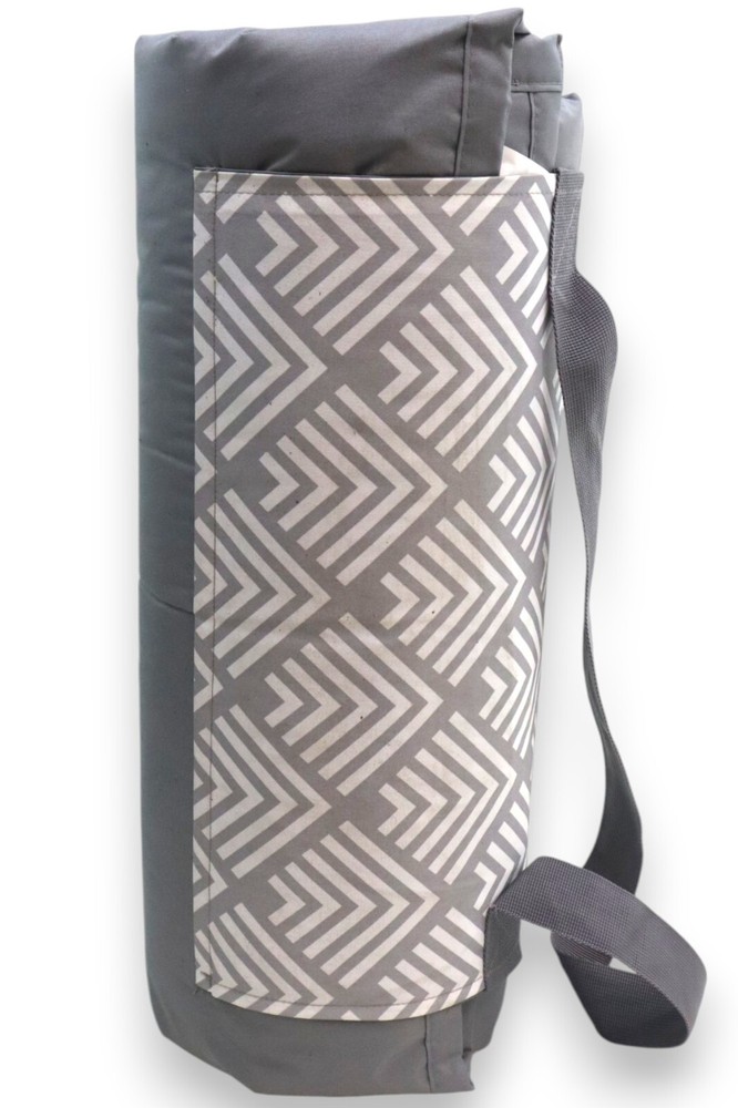 MEMBER'S MARK OVERSIZED 8' X 8' OUTDOOR BLANKET, *CHOOSE PATTERN*