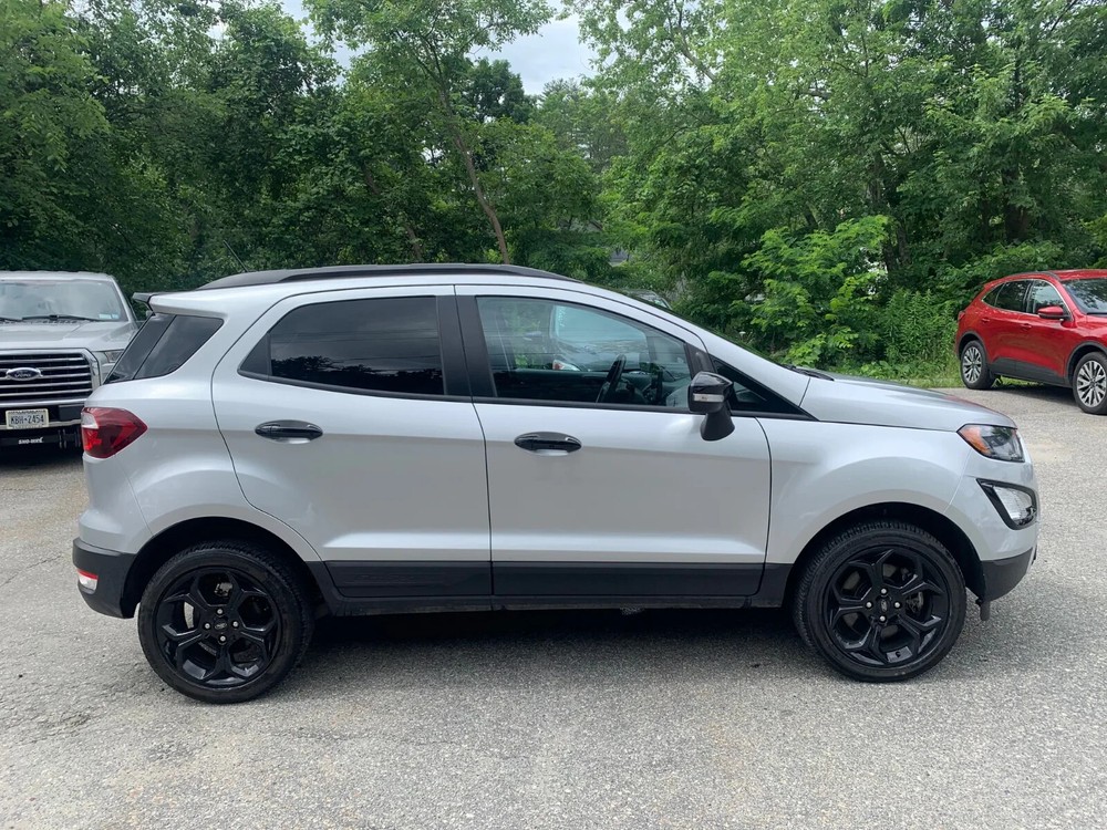 Touch Up Paint for Ford EcoSport with paint code TY,  Moondust Silver.