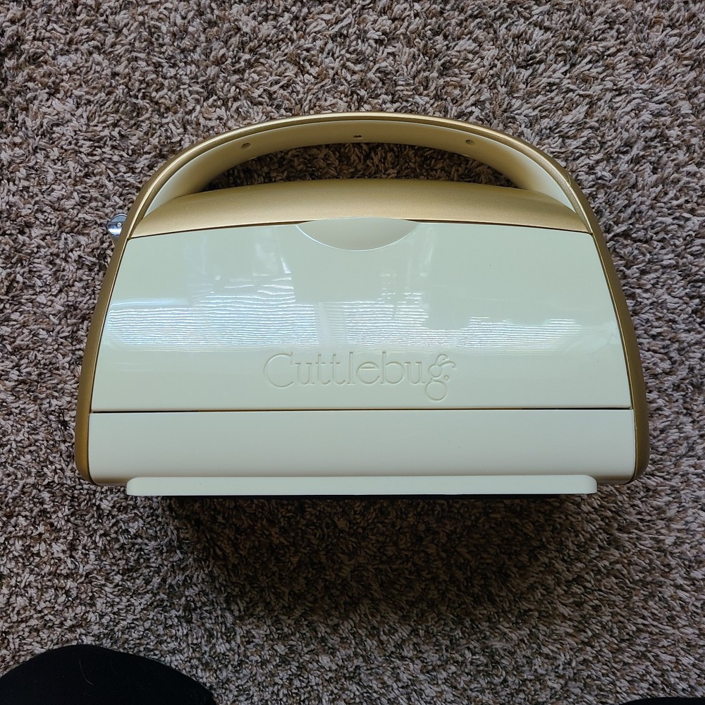 Craft Die Cutter CUTTLEBUG Machine with handle Cream Color