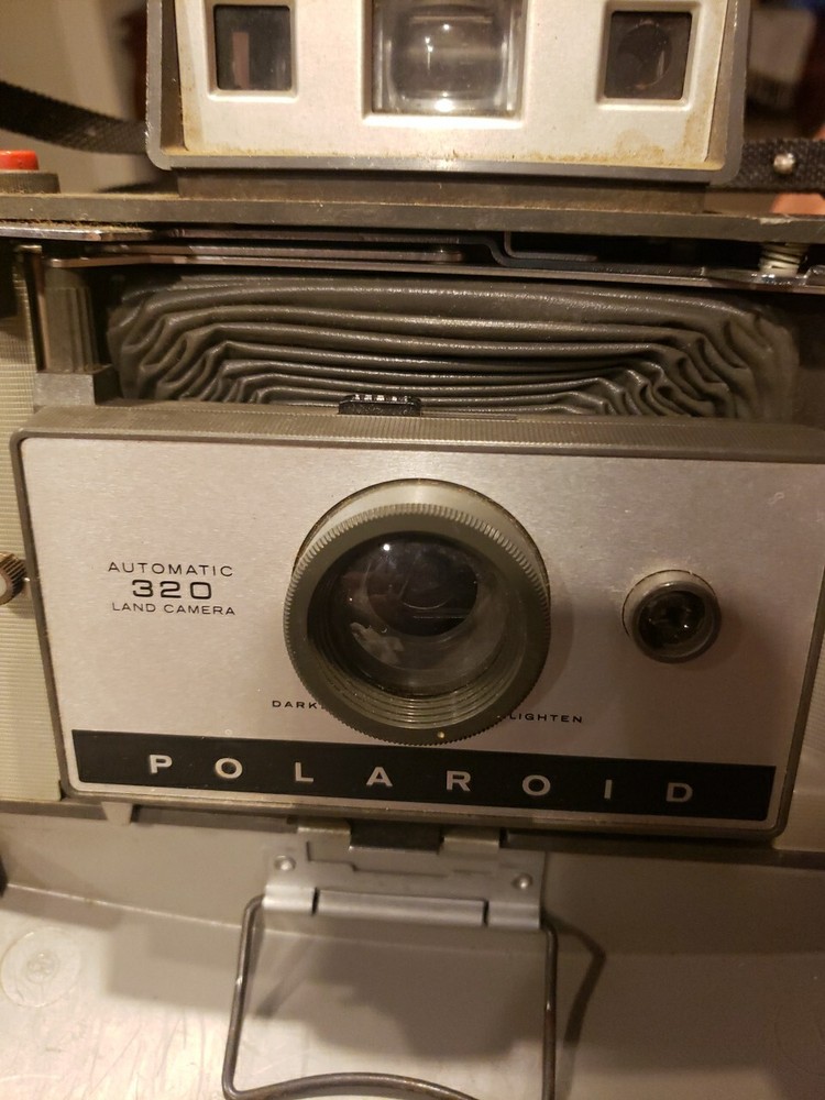 Vintage Polaroid Automatic 320 Land Camera w/ Case Unknown If Working