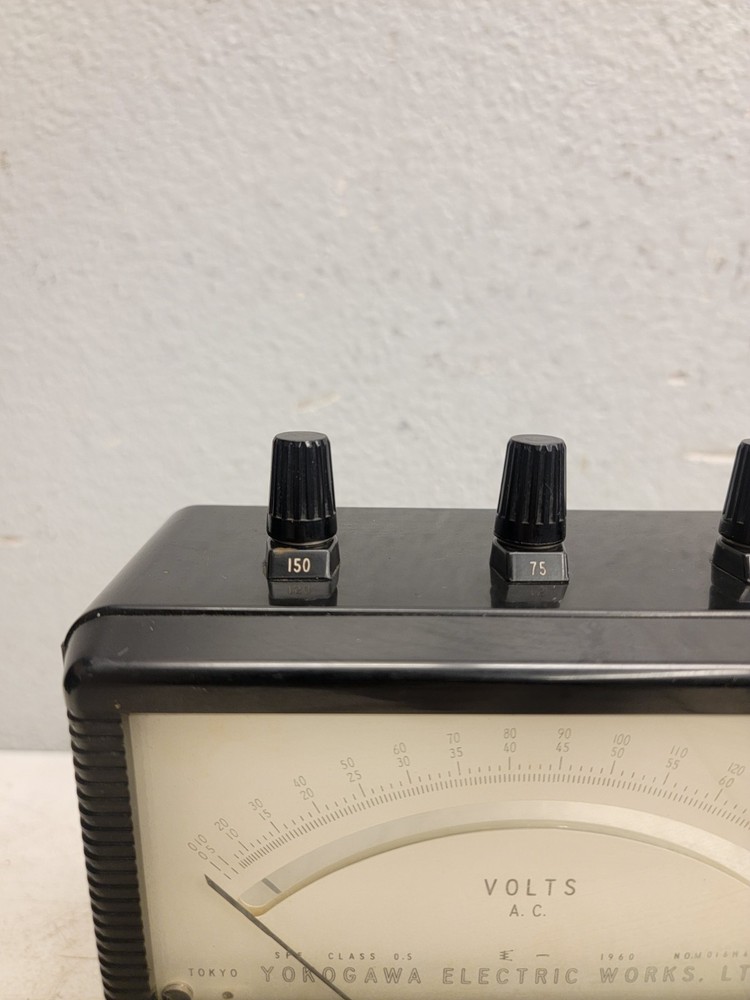 Yokogawa DC Voltmeter JisC1102