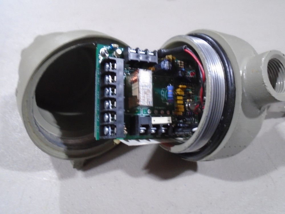 ECHOTEL 911-A1A2-E10 LEVEL III CONTROL 1500 PSI 24VDC