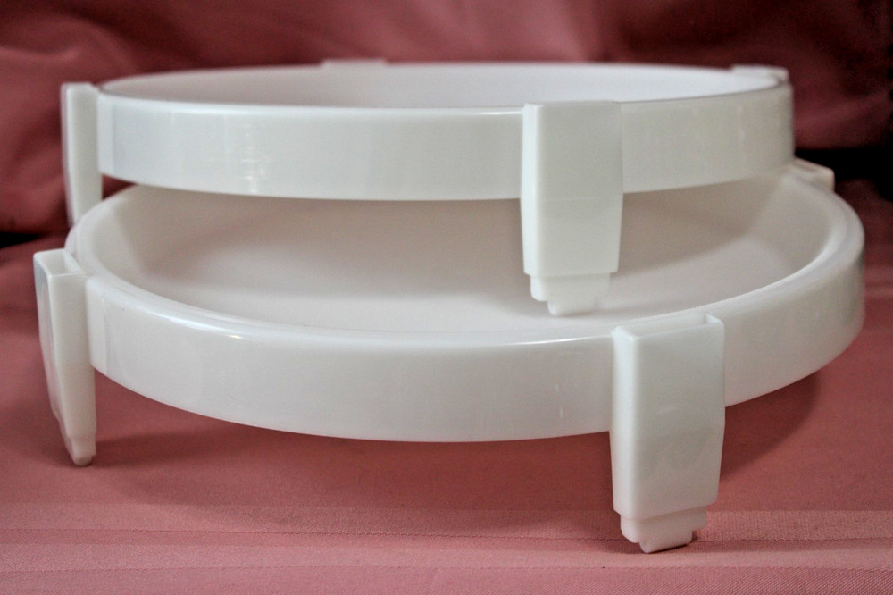 (2) Tupperware Divide-a-Rack Pie Stackers Pastry Transport Storage