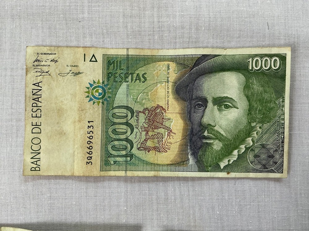 3 x 1992 Spanish 1000 Peseta Notes