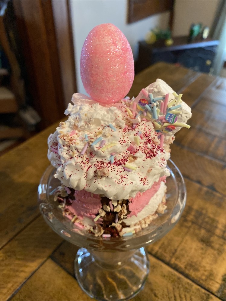 Fake Easter Sundae