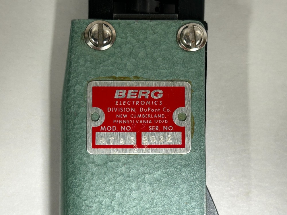 Vtg Berg Model HT 48 Electronics Crimping Tool Crimper (A20)