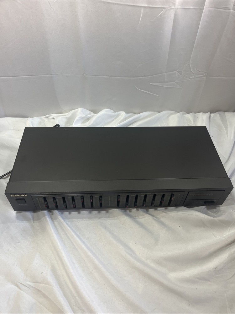 Technics SH-8017 Analog Stereo Graphic Equalizer w/ RCA Inputs Outputs Tested