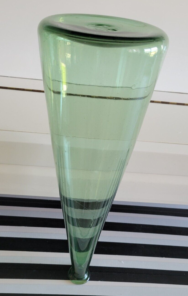 LIGHT GREEN EMPOLI ITALY DECORATIVE VASE SOLID DESIGN SOLID STOPPER 17.5 INCHES