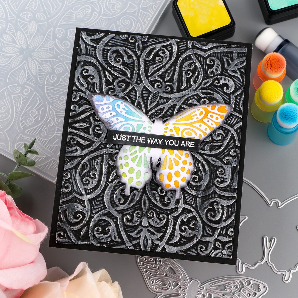 Plastic Embossing Folder Stencil with Retro Pattern for Diy Scrapbooking