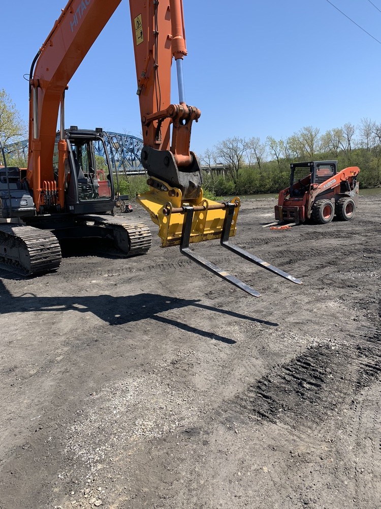 Excavator Standard Pallet Forks