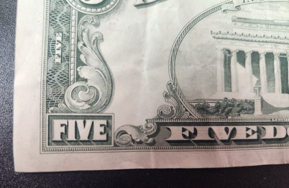 1985 5 dollar bill Miscut ERROR