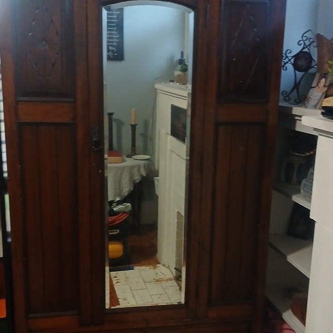 wardrobe