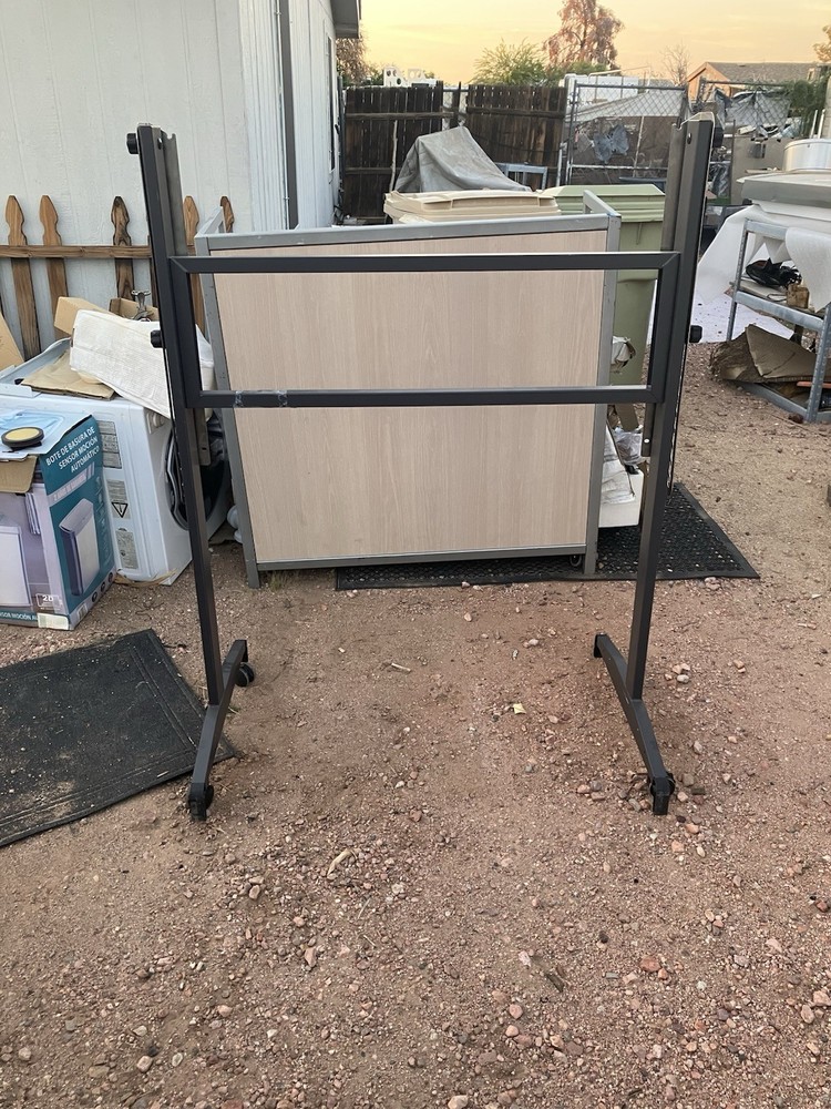 FS570 Floor Stand for SMART Board 500 Interactive Whiteboards