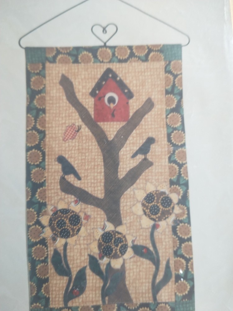 Quilted pattern Susan Claire Hang-up About Birdhouse