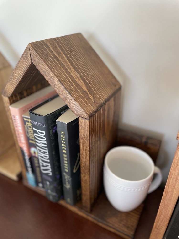 Book Nook - Mini Bookshelf & Placeholder!