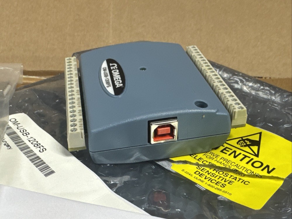 NEW Omega OM-USB-1208FS USB Data Acquisition Module & Software FAST SHIPPING