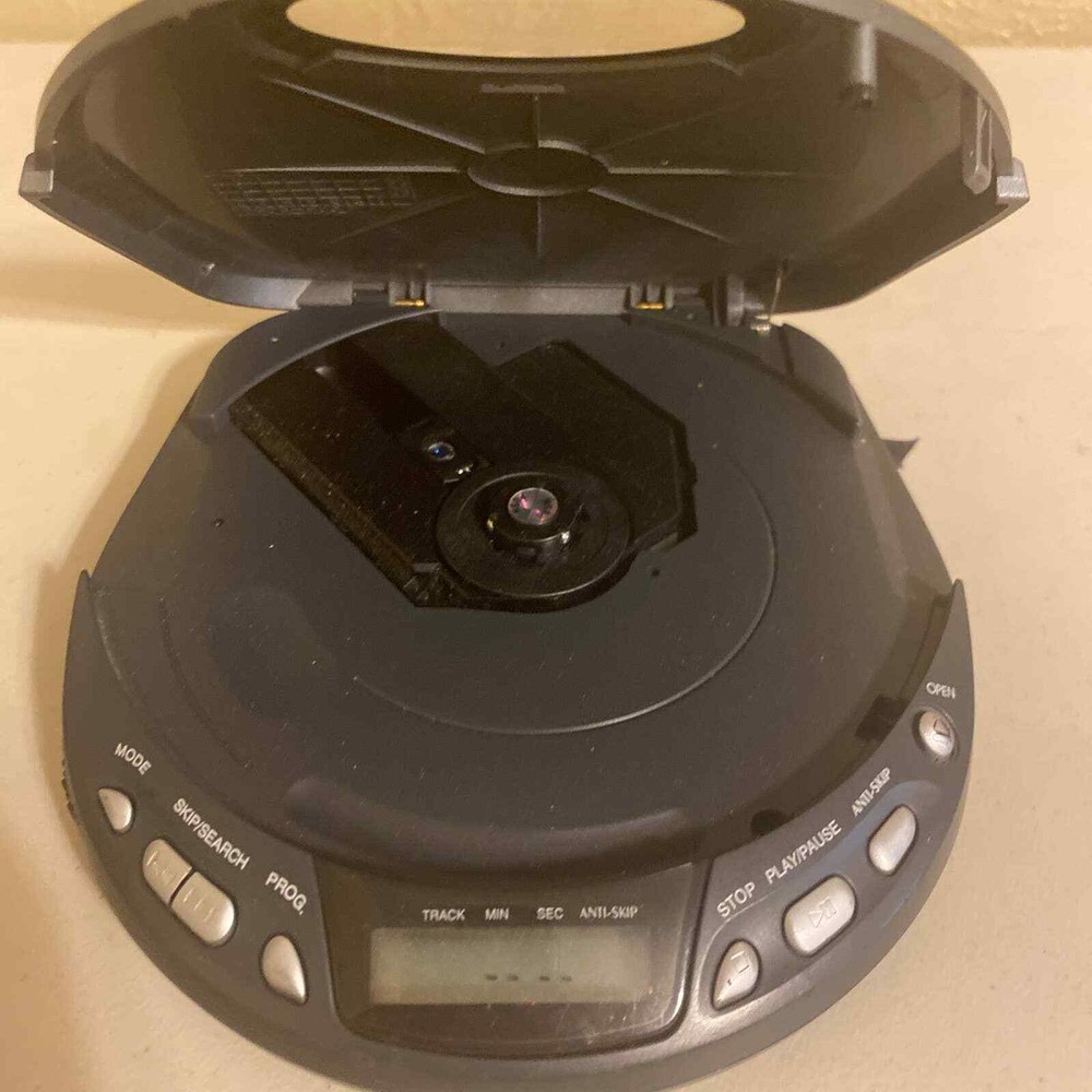 vintage CD Player Koss portable personal Digital