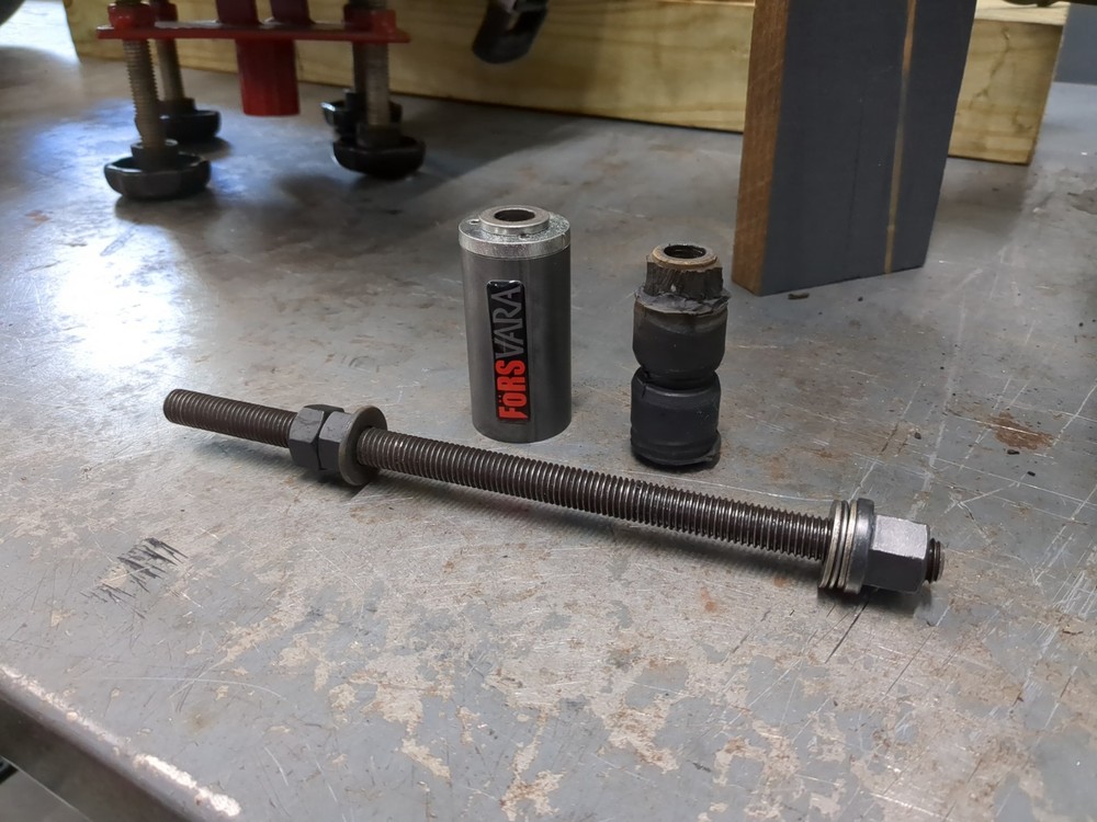 BMW Z3 E30 Trailing arm Bushing puller tool