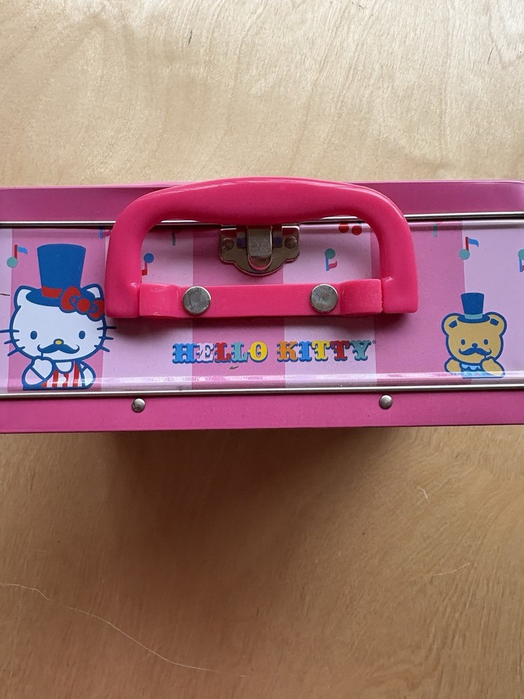 Hello Kitty Circus Theme Metal Lunch Box - Read Description