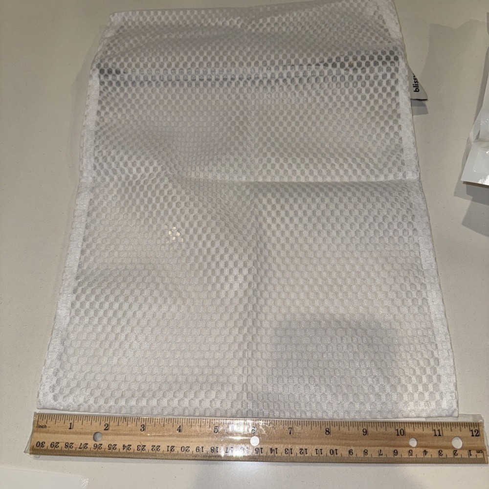 BLISSY White Mesh Laundry Bags x2: Rectangular & Cylindrical. NEW.