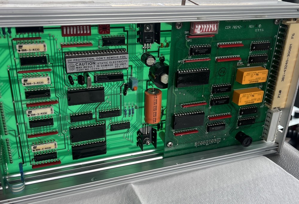 GENERAL MONITORS FL802 70235-1 MULTI-CHANNEL FLAME DETECTION SYSTEM