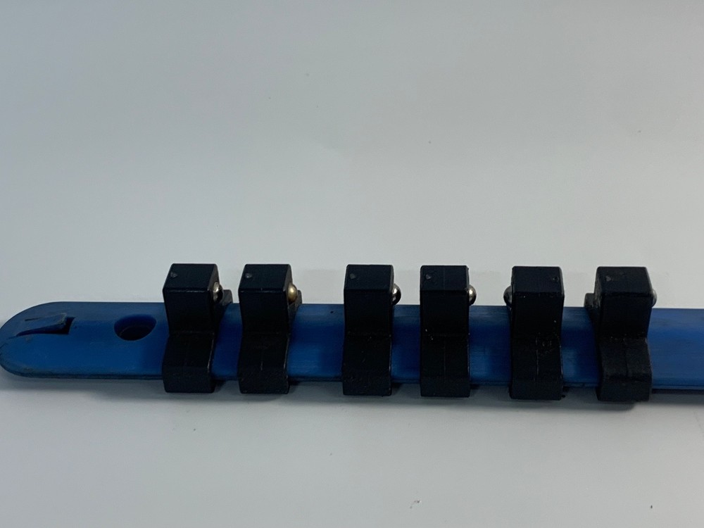WRIGHT TOOL 3/8" MOUNTABLE 13 SOCKET ORGANIZER RAIL RACK TOOL SLIDING HOLDER