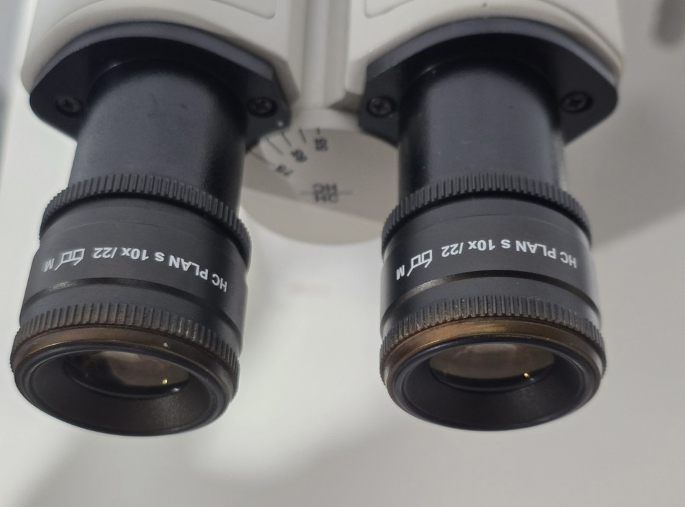 Leica DMIRB Phase and Modulation Contrast Fluorescence Inverted Microscope