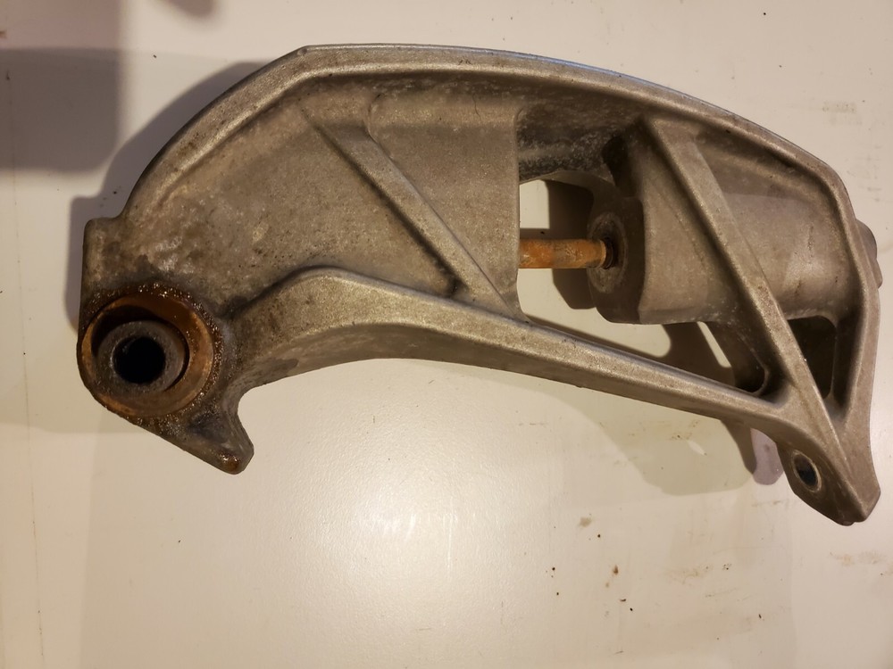 2007 Polaris Dragon Rmk Front Left Spindle Part # 1823221