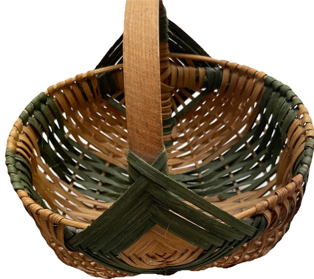 Vtg Hand Woven Medium Buttocks Basket Signed