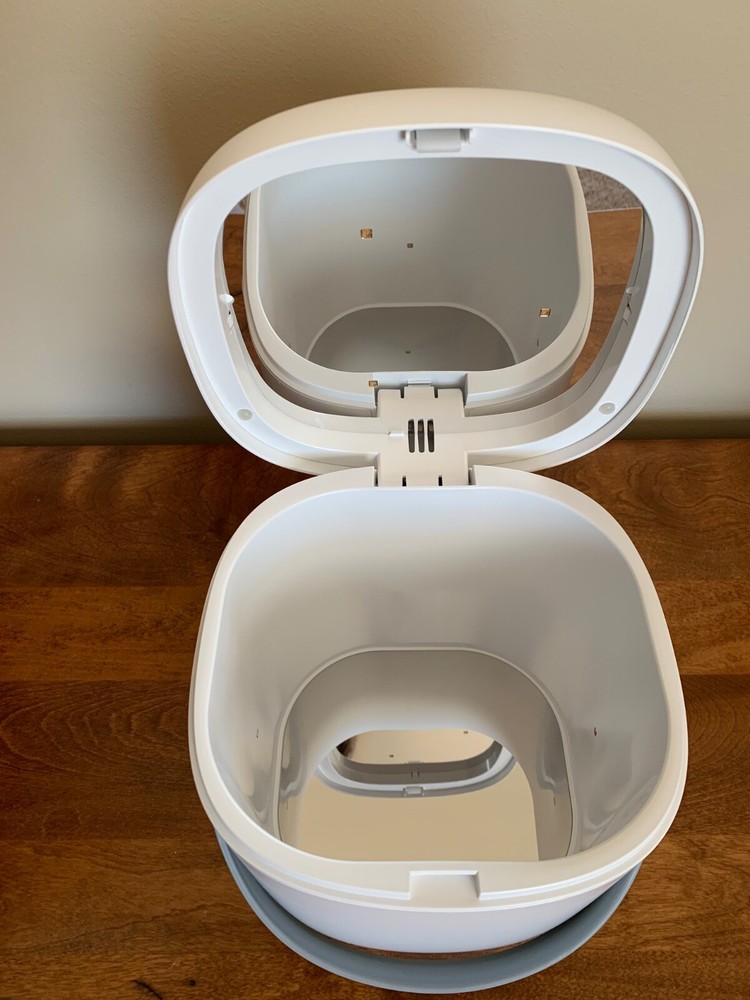 LED UV Sterilization Portable Box - White