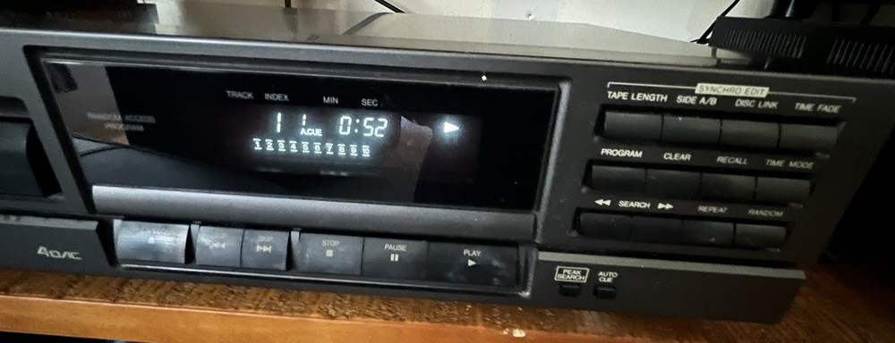 Vintage Technics SL-PG100 CD Player Working See Video