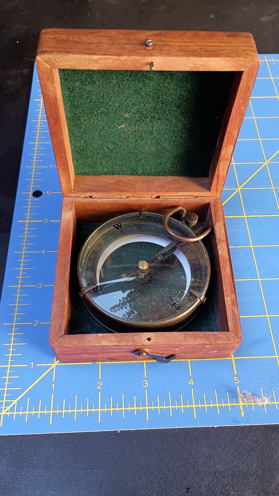 Captain's Cabin Compass in Wood Box Replica Map Reader Compass with Magnifier