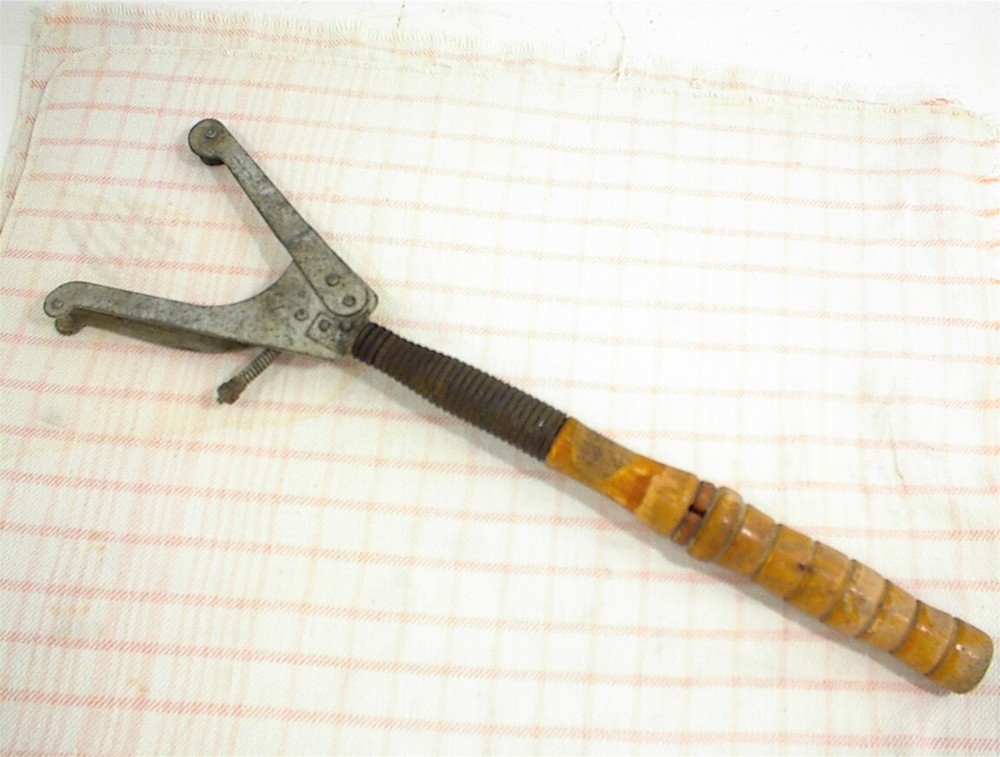 WESTERN HAND TRAP