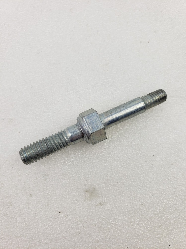 Harley-Davidson 90367-97 Saddlebag Hanger Stud Softail Heritage Classic