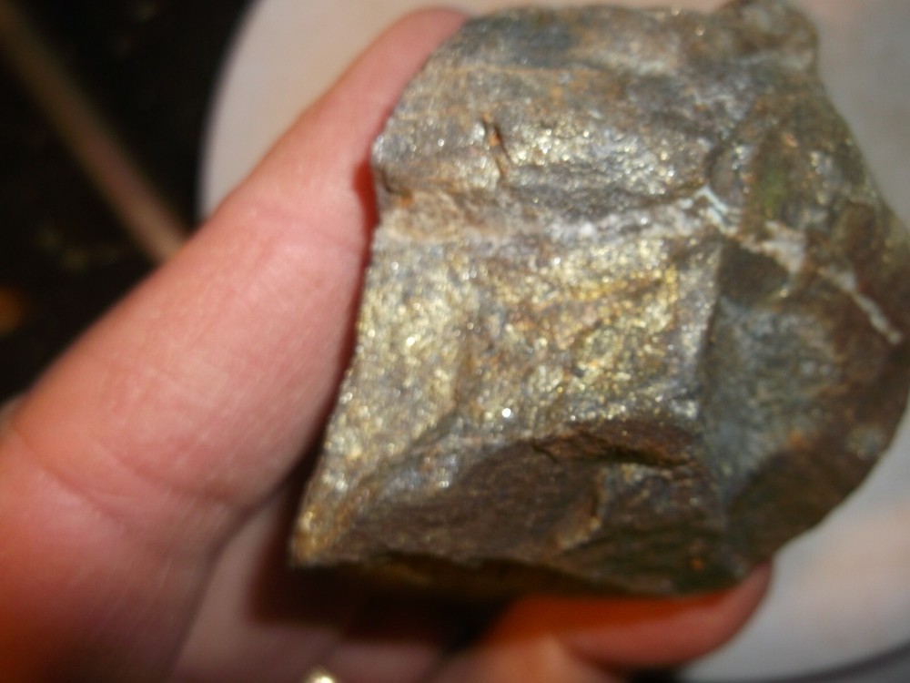 Gold, silver, copper, 113 grams samples ,ore high grade .