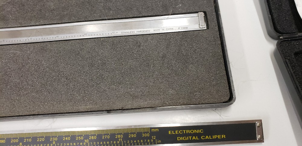 2-Piece Imported 0 -12" Electronic & Dial Calipers in Boxes. Both Working.