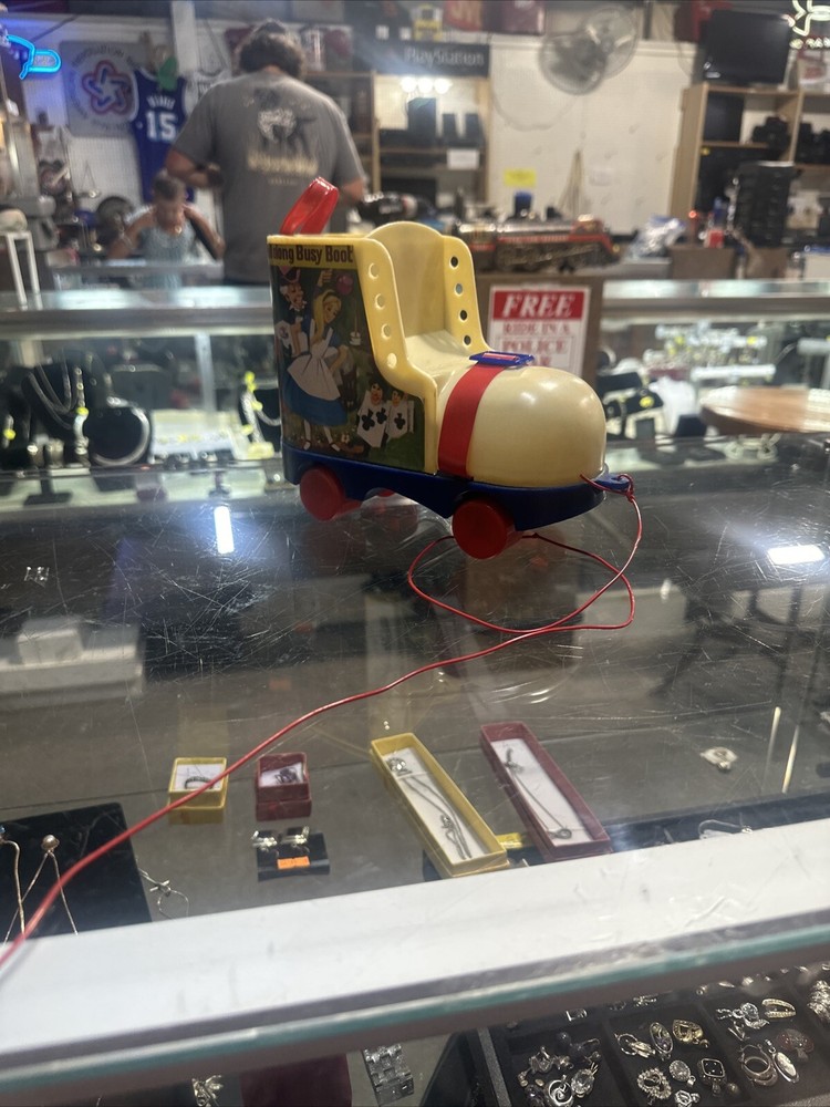 Pull Dong Busy Boot Made In Hong Kong